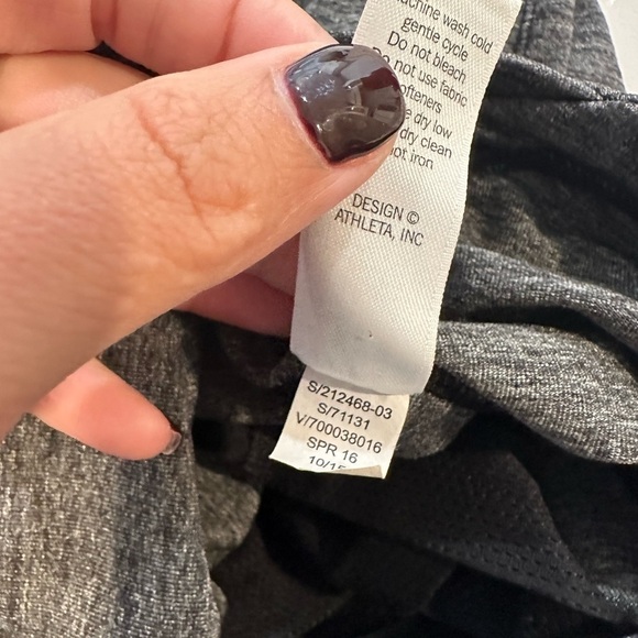 Athleta Metro Skort Skirt. Gay Size Small.‎ NoFlaws B0052 - Picture 14 of 14